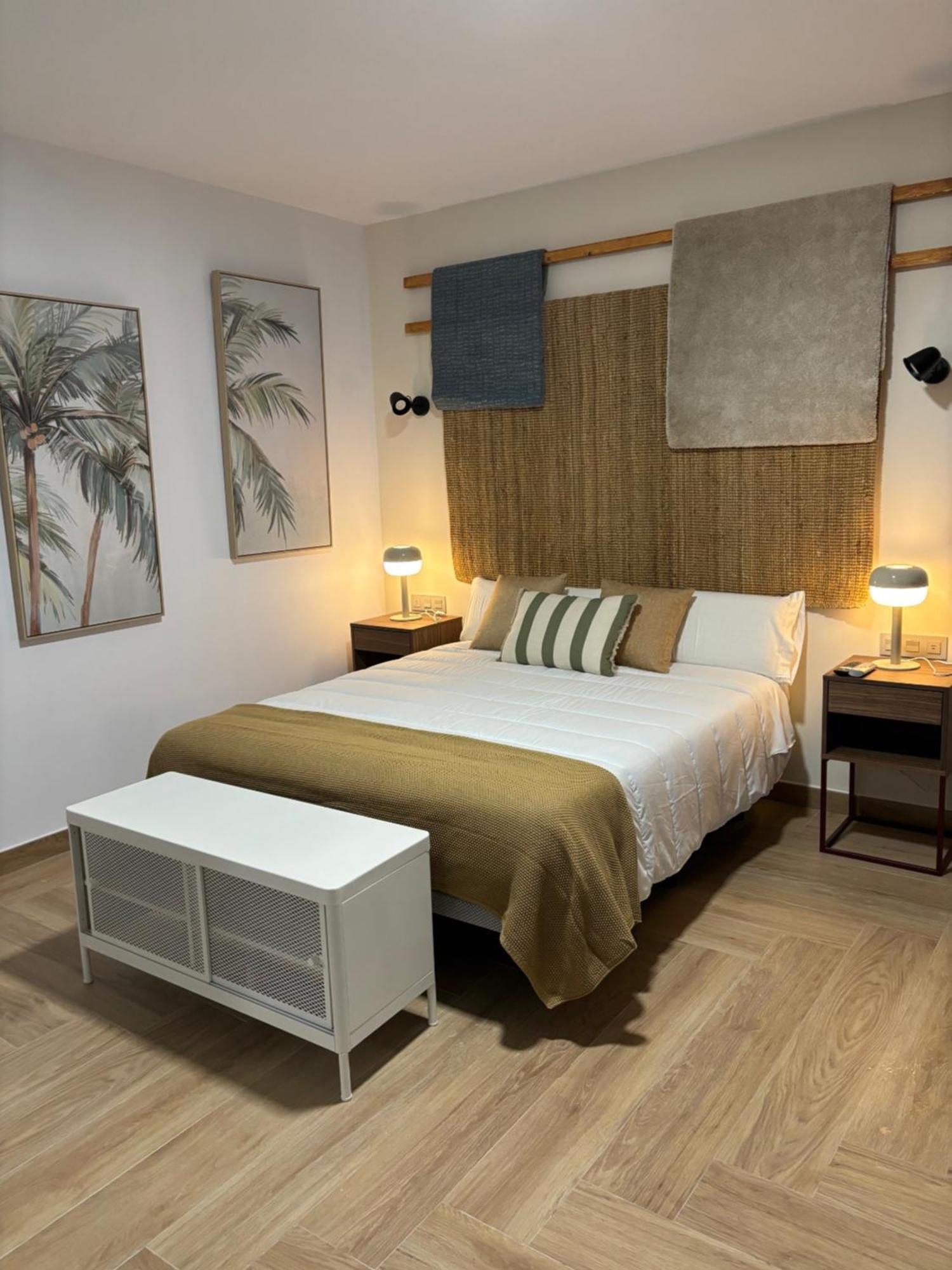 Hotel Los Alamos Boutique Plasencia Bagian luar foto